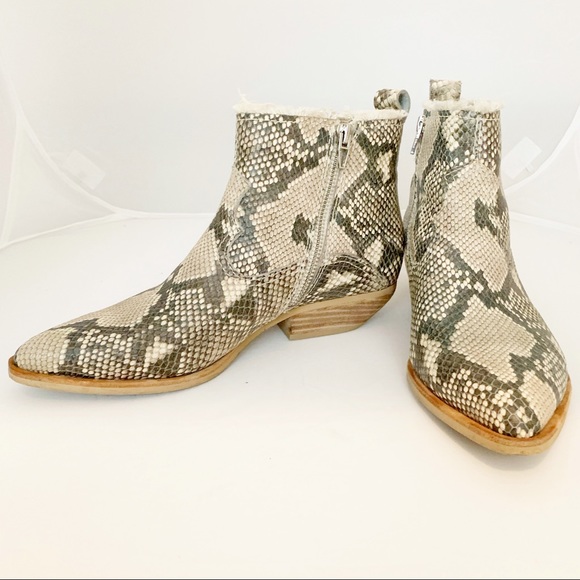 dolce vita unity booties
